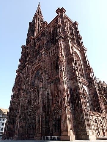 Baie vitrée coulissante à galandage Hyline à Strasbourg, Baie vitrée coulissante à galandage Hyline à Strasbourg