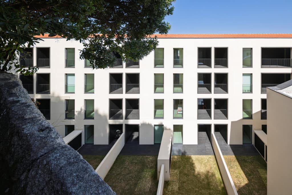 , Land Roots River Appartements