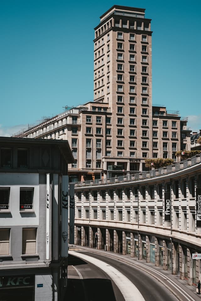 Hyline &agrave; Lausanne, Hyline &agrave; Lausanne
