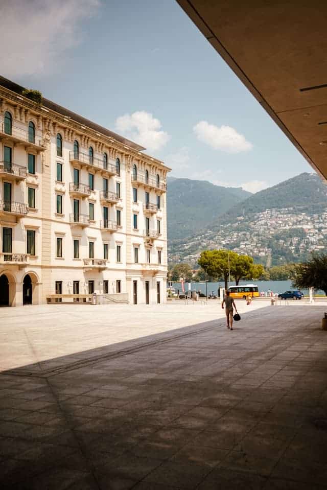 Hyline &agrave; Lugano, Hyline &agrave; Lugano