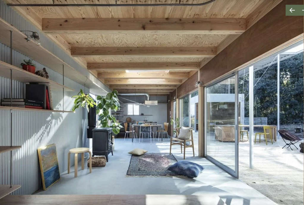 , HYLINE AIME la “Roof House”